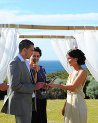 a beautiful wedding ceremony on the cliffs at Cowaramup